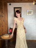 French-Style Stunning V-Neck Floral Dress for Women, 2025 Summer Elegant Waist-Cinching Long Dress, Tea Break Dress, Vacation Style Long Dress